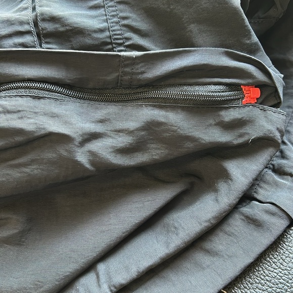 Helly Hansen Jotun Convertible Pants Black Mens Zip Off Hiking  Outdoor Sz 32 - Picture 10 of 12